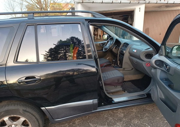 Hyundai Santa Fe cena 11500 przebieg: 220000, rok produkcji 2004 z Świdnica małe 56